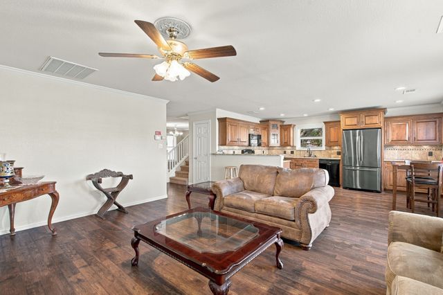 9856 Parkmere Drive, Fort Worth, TX 76108
