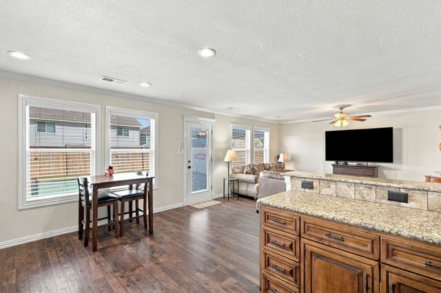 9856 Parkmere Drive, Fort Worth, TX 76108