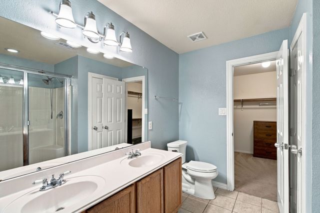 9856 Parkmere Drive, Fort Worth, TX 76108