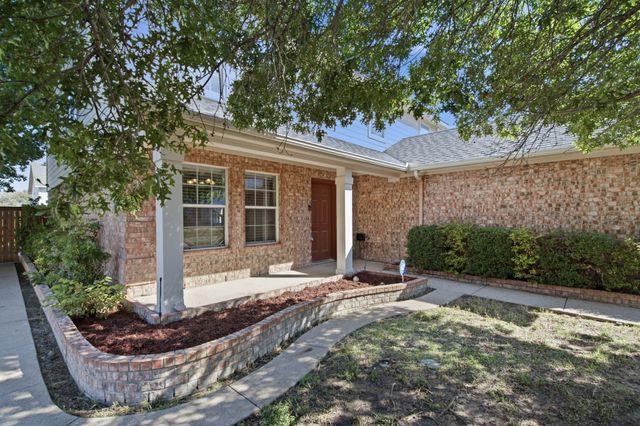 9856 Parkmere Drive, Fort Worth, TX 76108