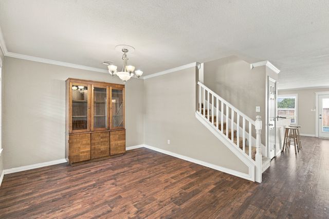 9856 Parkmere Drive, Fort Worth, TX 76108
