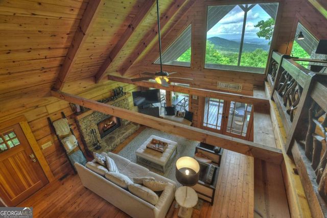 181 Ridge Circle, Blue Ridge, GA 30513