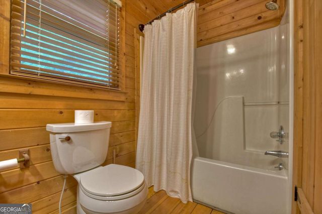 181 Ridge Circle, Blue Ridge, GA 30513