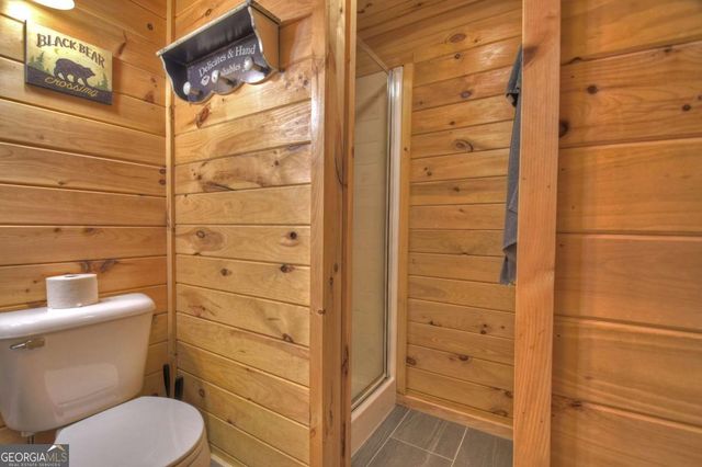 181 Ridge Circle, Blue Ridge, GA 30513