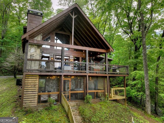 181 Ridge Circle, Blue Ridge, GA 30513