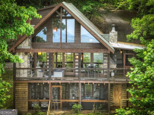 181 Ridge Circle, Blue Ridge, GA 30513