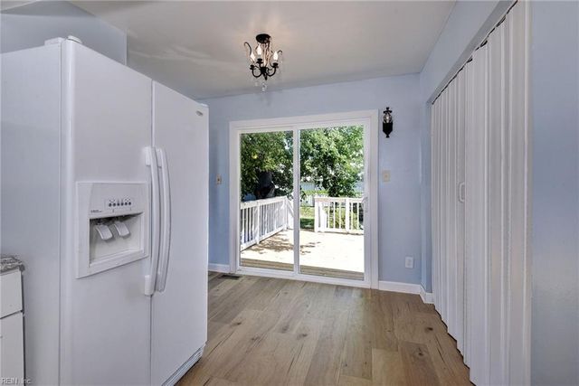 11 Thornrose AVE, Hampton, VA 23669