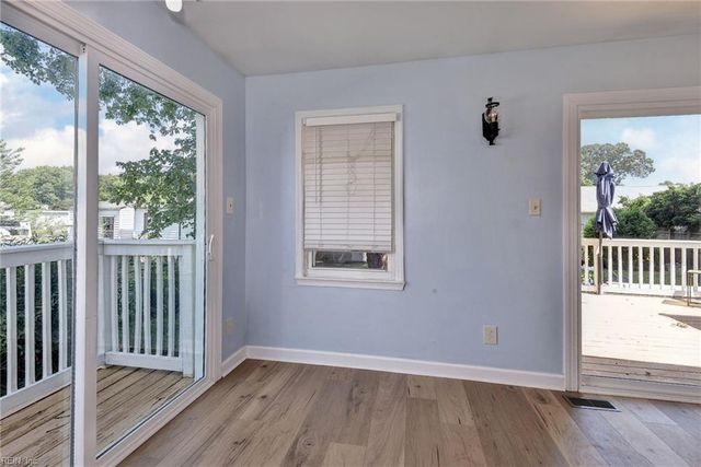 11 Thornrose AVE, Hampton, VA 23669