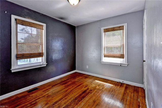 11 Thornrose AVE, Hampton, VA 23669