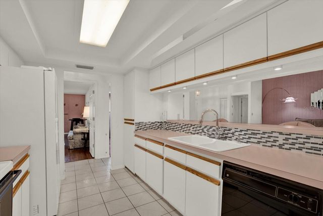 6118 NARDELLO AVENUE, Spring Hill, FL 34608