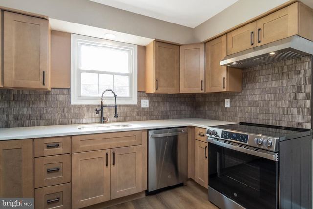 1105 BRENTWOOD AVE, Bethlehem, PA 18017
