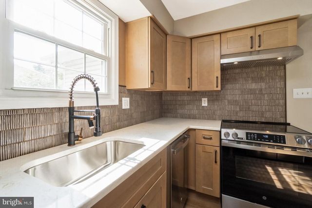 1105 BRENTWOOD AVE, Bethlehem, PA 18017