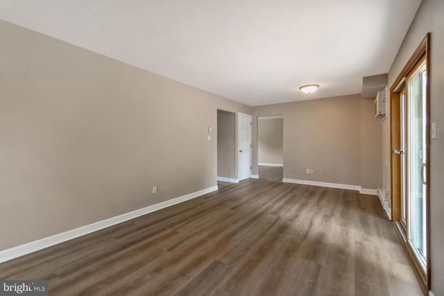 1105 BRENTWOOD AVE, Bethlehem, PA 18017