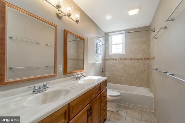 1105 BRENTWOOD AVE, Bethlehem, PA 18017