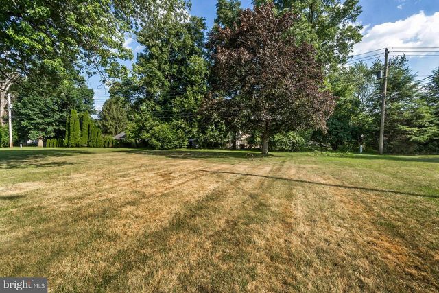 1105 BRENTWOOD AVE, Bethlehem, PA 18017