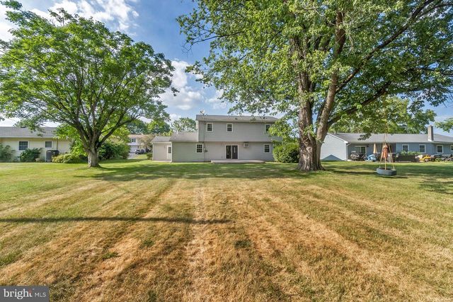 1105 BRENTWOOD AVE, Bethlehem, PA 18017