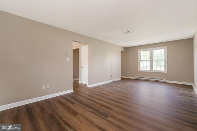 1105 BRENTWOOD AVE, Bethlehem, PA 18017