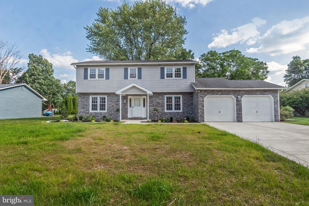 1105 BRENTWOOD AVE, Bethlehem, PA 18017