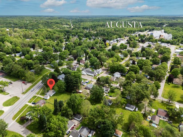 509 W Michigan Avenue, Augusta, MI 49012