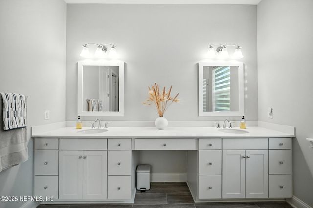 29 TRADESMAN Lane, St. Johns, FL 32259