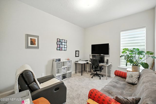 29 TRADESMAN Lane, St. Johns, FL 32259