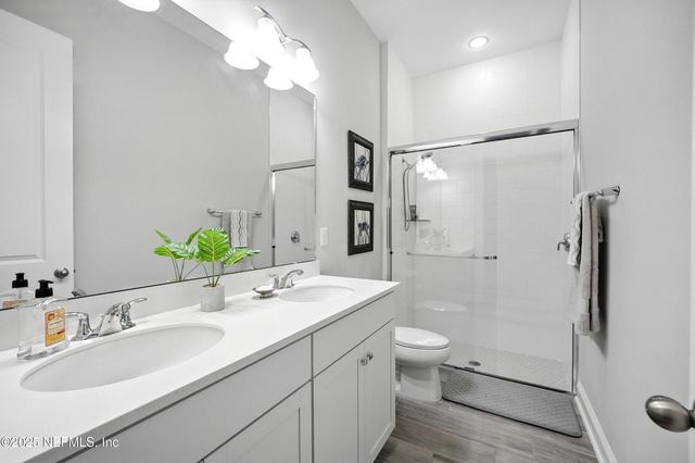 29 TRADESMAN Lane, St. Johns, FL 32259