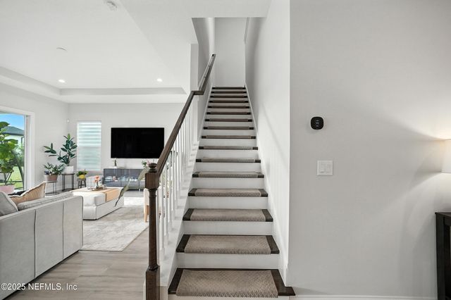 29 TRADESMAN Lane, St. Johns, FL 32259