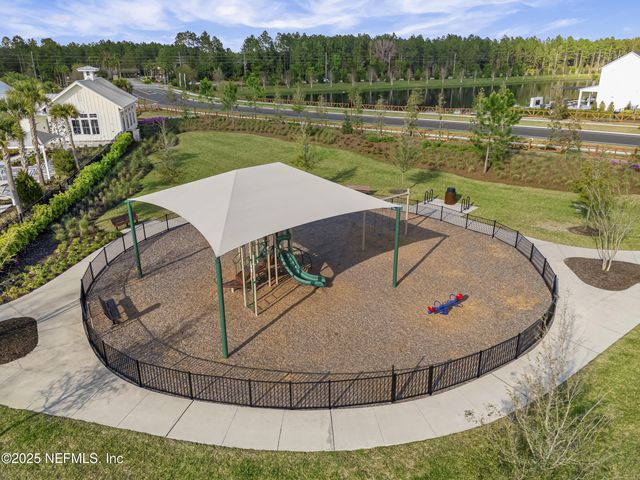 29 TRADESMAN Lane, St. Johns, FL 32259