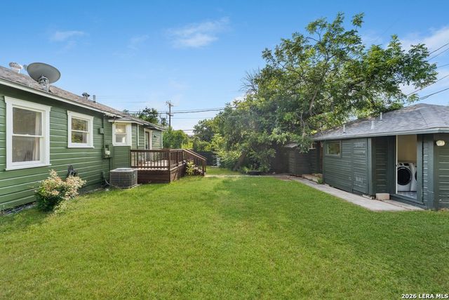 101 Charles Rd, Terrell Hills, TX 78209