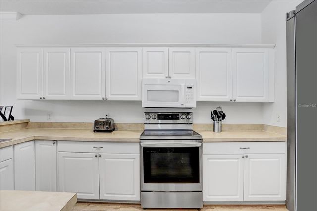 6823 S KISSIMMEE STREET, Tampa, FL 33616