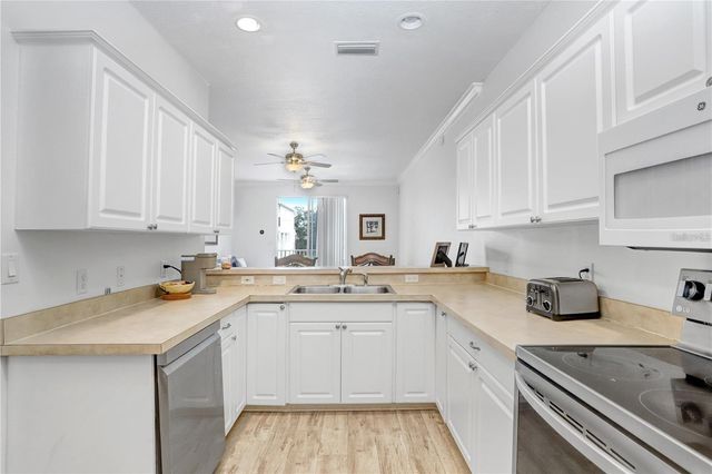 6823 S KISSIMMEE STREET, Tampa, FL 33616