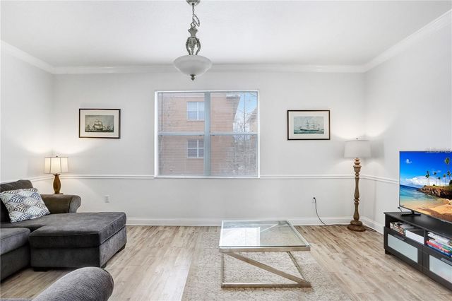 6823 S KISSIMMEE STREET, Tampa, FL 33616