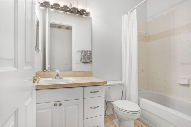 6823 S KISSIMMEE STREET, Tampa, FL 33616