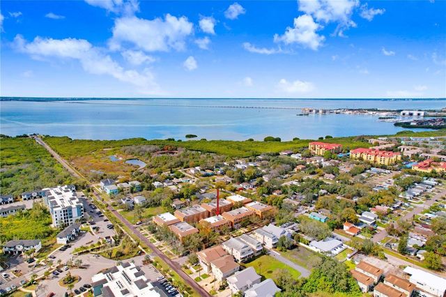 6823 S KISSIMMEE STREET, Tampa, FL 33616