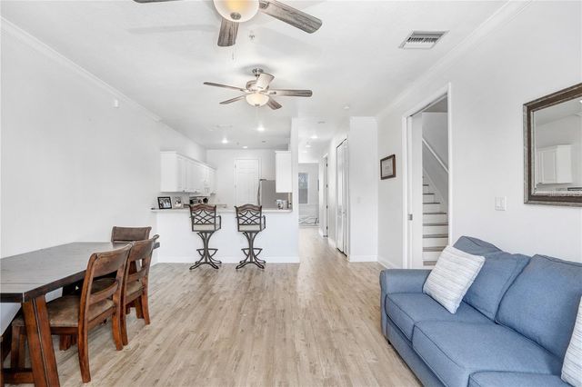 6823 S KISSIMMEE STREET, Tampa, FL 33616