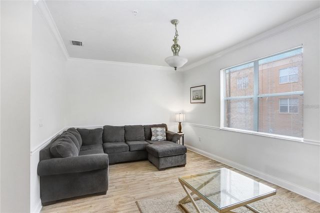 6823 S KISSIMMEE STREET, Tampa, FL 33616