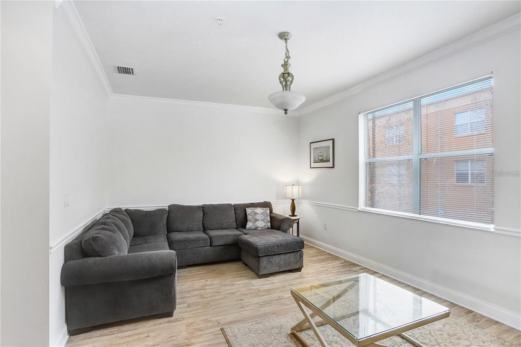 Image 9 of property listing at 6823 S KISSIMMEE STREET, Tampa, FL 33616