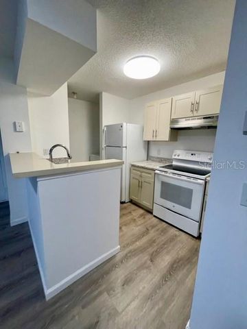 315 LAKEPOINTE DRIVE 302, Altamonte Springs, FL 32701
