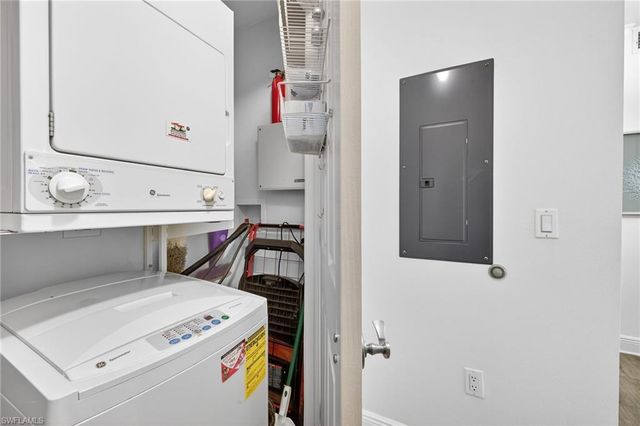 2825 Palm Beach BLVD # 317, Fort Myers, FL 33916