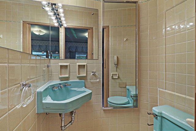 2116 37th STREET, Kenosha, WI 53140