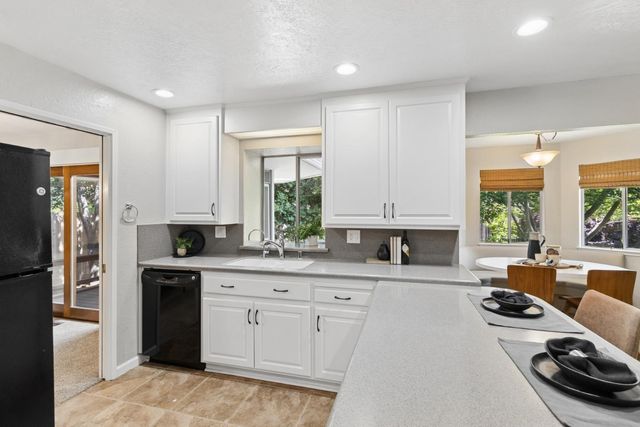 3124 Clairidge Way, Sacramento, CA 95821