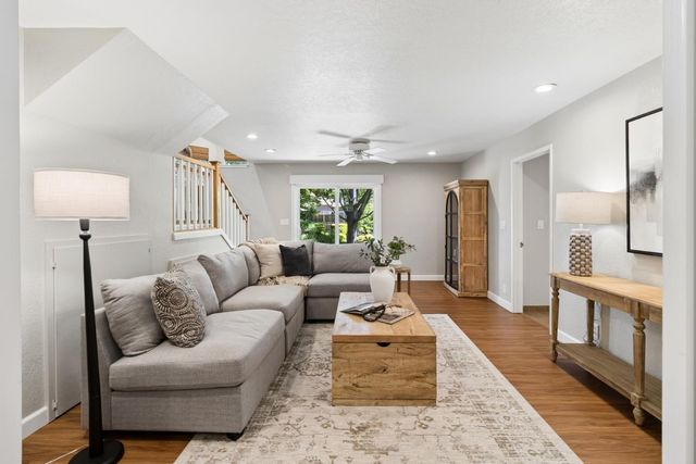 3124 Clairidge Way, Sacramento, CA 95821