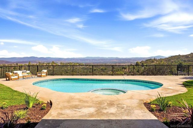 16747 Highway 67, Ramona, CA 92065