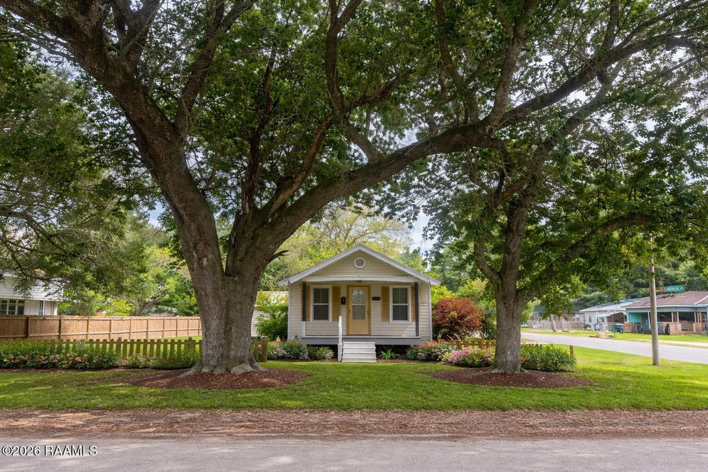 301 N Frederick Avenue, Kaplan, LA 70548