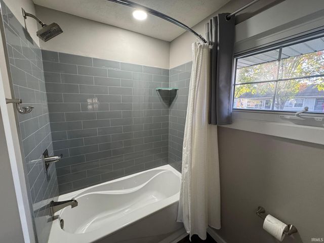 2501 Crestview Court, Lafayette, IN 47909