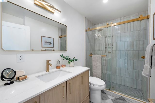 2824 Cowell Rd., Concord, CA 94518