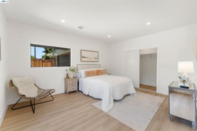 2824 Cowell Rd., Concord, CA 94518