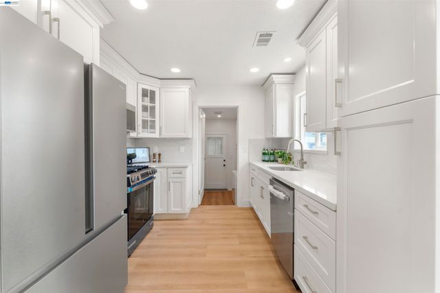 2824 Cowell Rd., Concord, CA 94518