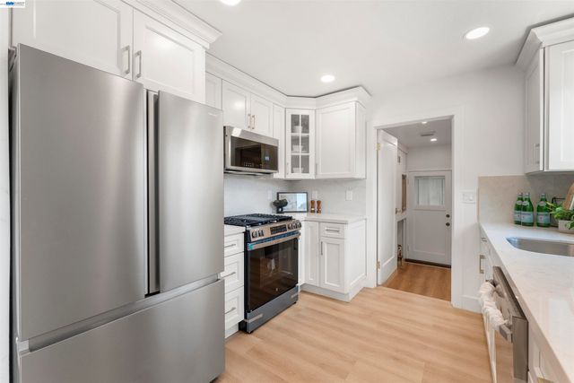 2824 Cowell Rd., Concord, CA 94518