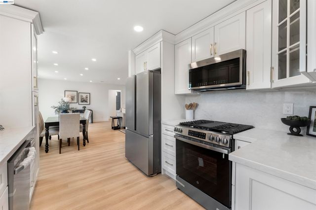 2824 Cowell Rd., Concord, CA 94518